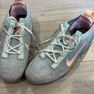 Nike Multicolor Knit Sneakers